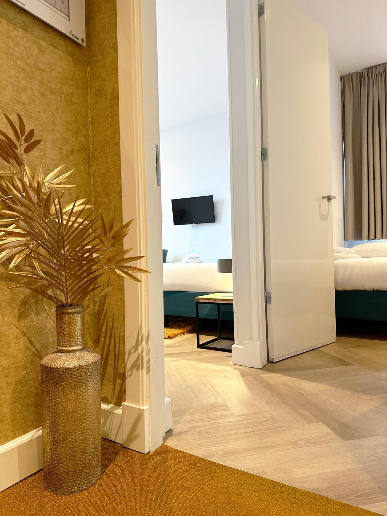 Boutique Hotel At Sea Зандворт Екстер'єр фото